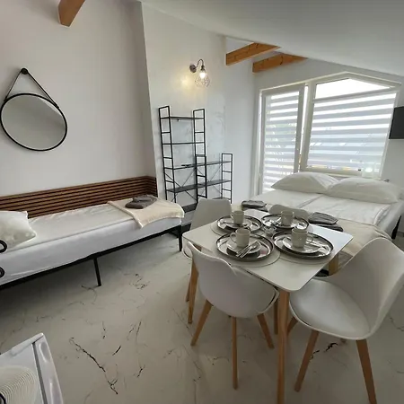 홈스테이 Zachary *