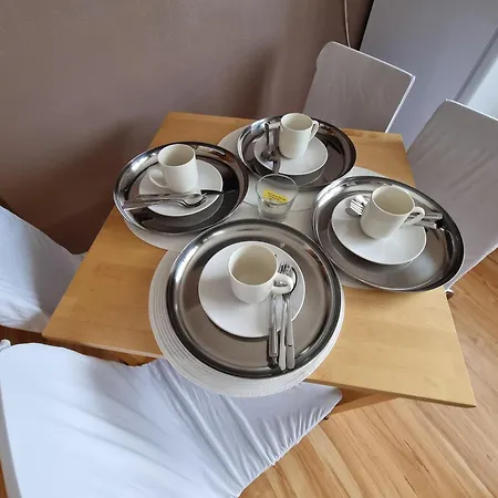 Zachary 오스트로보