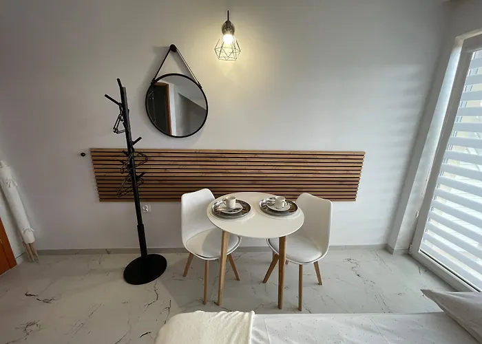 Zachary Homestay szállás Ostrowo